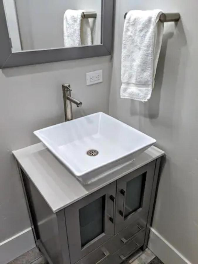 Little Blue Bungalow On Boise'S Bench, Pet Friendly, Fully Fenced Yard With Doggie Door! 2 Miles From Bsu, 5 Minutes From Downtown Boise, Desk And Workstation For Remote Workers, 2 Tv'S Large Walk-In Closet, Good For Mid-Term Stays Zewnętrze zdjęcie