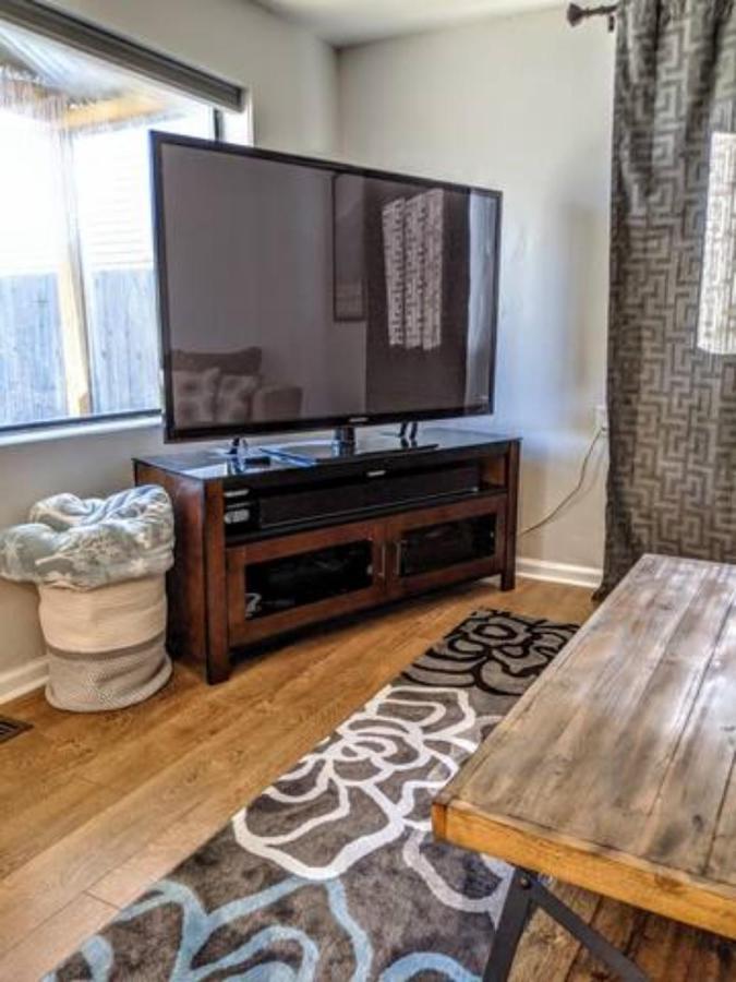 Little Blue Bungalow On Boise'S Bench, Pet Friendly, Fully Fenced Yard With Doggie Door! 2 Miles From Bsu, 5 Minutes From Downtown Boise, Desk And Workstation For Remote Workers, 2 Tv'S Large Walk-In Closet, Good For Mid-Term Stays Zewnętrze zdjęcie