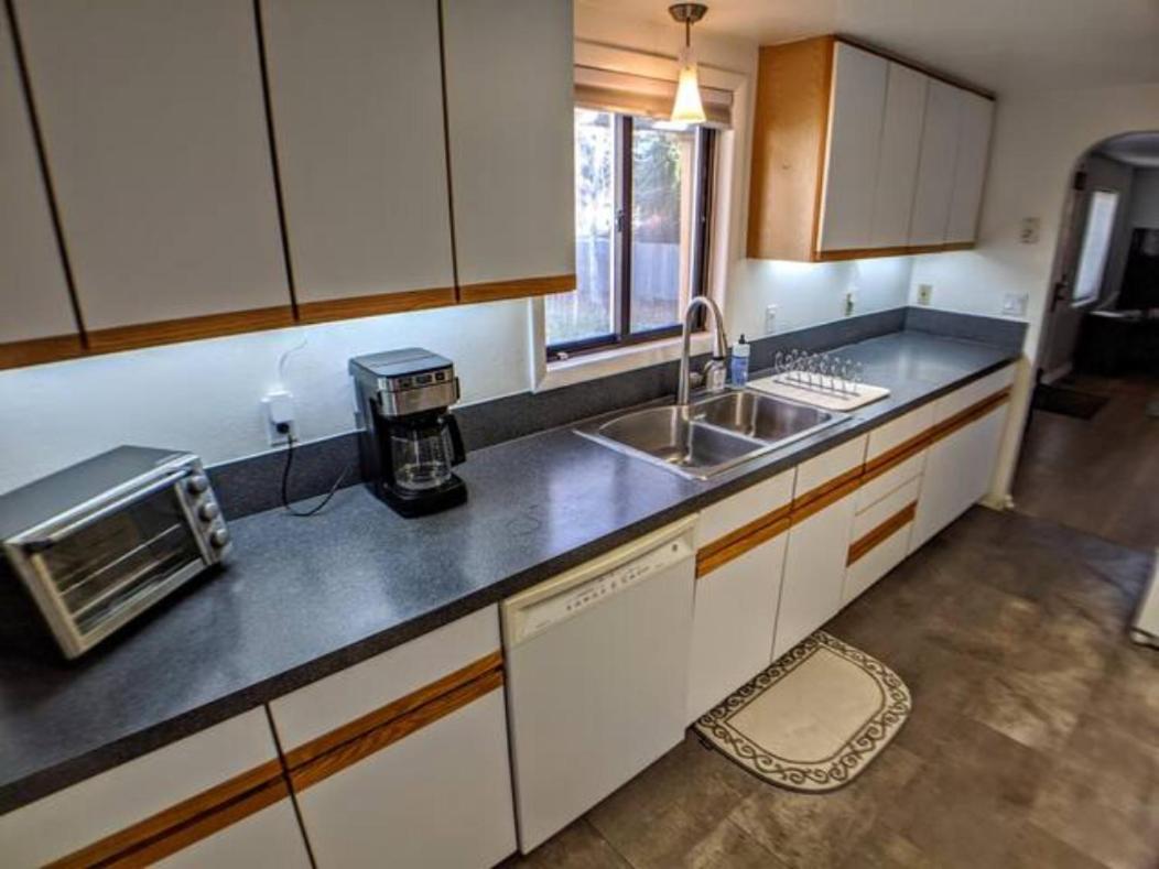 Little Blue Bungalow On Boise'S Bench, Pet Friendly, Fully Fenced Yard With Doggie Door! 2 Miles From Bsu, 5 Minutes From Downtown Boise, Desk And Workstation For Remote Workers, 2 Tv'S Large Walk-In Closet, Good For Mid-Term Stays Zewnętrze zdjęcie