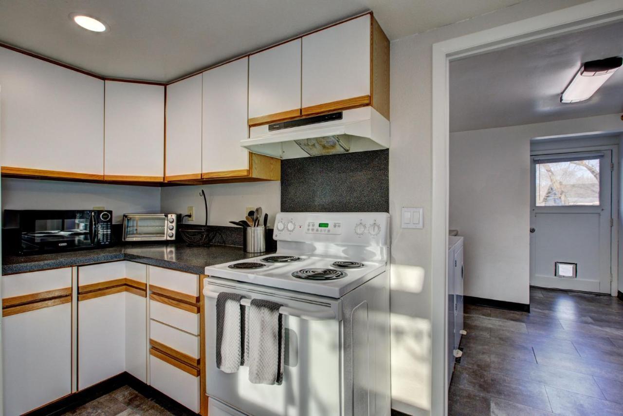 Little Blue Bungalow On Boise'S Bench, Pet Friendly, Fully Fenced Yard With Doggie Door! 2 Miles From Bsu, 5 Minutes From Downtown Boise, Desk And Workstation For Remote Workers, 2 Tv'S Large Walk-In Closet, Good For Mid-Term Stays Zewnętrze zdjęcie