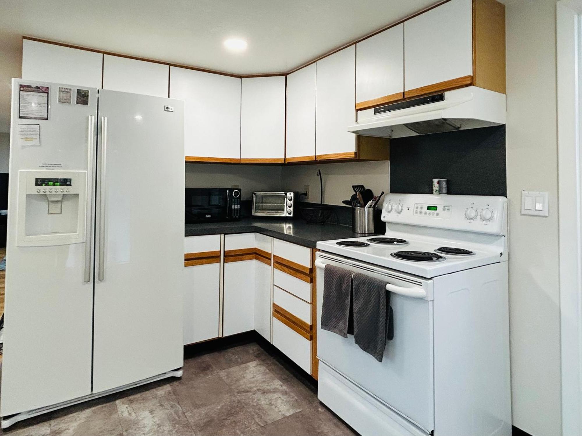 Little Blue Bungalow On Boise'S Bench, Pet Friendly, Fully Fenced Yard With Doggie Door! 2 Miles From Bsu, 5 Minutes From Downtown Boise, Desk And Workstation For Remote Workers, 2 Tv'S Large Walk-In Closet, Good For Mid-Term Stays Zewnętrze zdjęcie