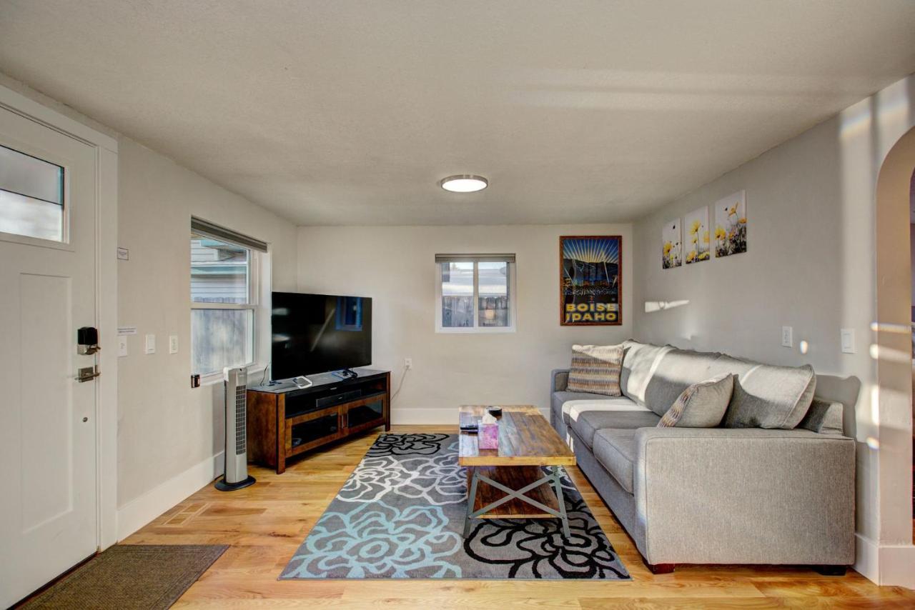 Little Blue Bungalow On Boise'S Bench, Pet Friendly, Fully Fenced Yard With Doggie Door! 2 Miles From Bsu, 5 Minutes From Downtown Boise, Desk And Workstation For Remote Workers, 2 Tv'S Large Walk-In Closet, Good For Mid-Term Stays Zewnętrze zdjęcie