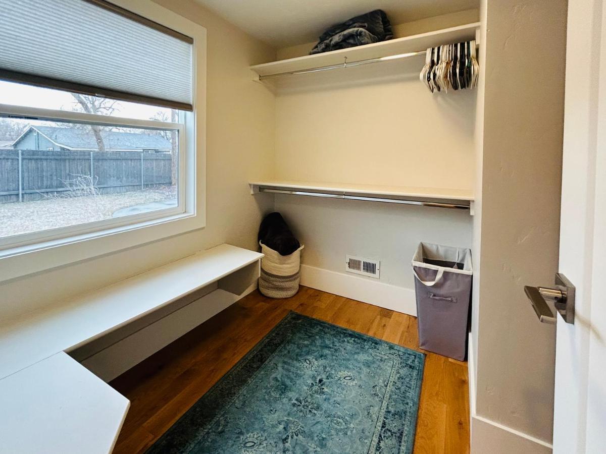 Little Blue Bungalow On Boise'S Bench, Pet Friendly, Fully Fenced Yard With Doggie Door! 2 Miles From Bsu, 5 Minutes From Downtown Boise, Desk And Workstation For Remote Workers, 2 Tv'S Large Walk-In Closet, Good For Mid-Term Stays Zewnętrze zdjęcie