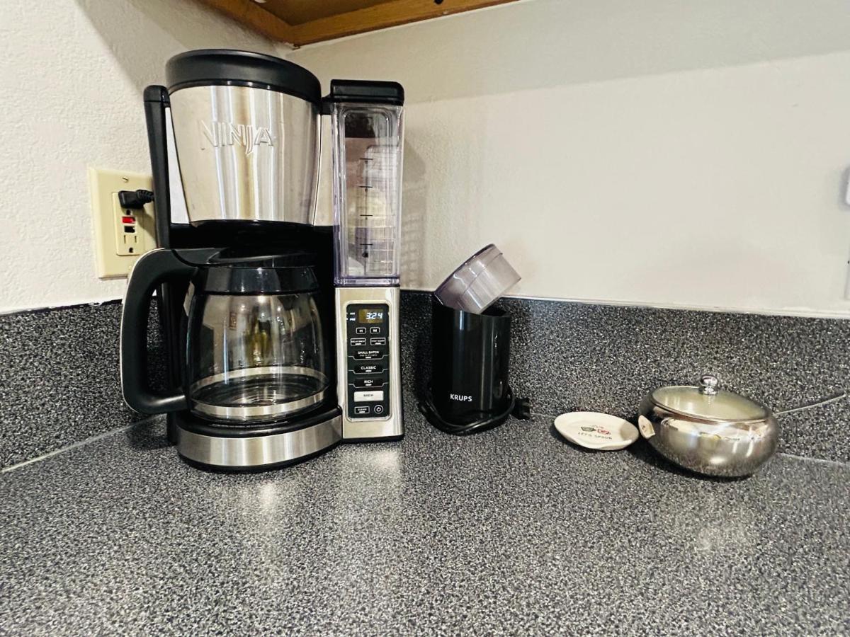 Little Blue Bungalow On Boise'S Bench, Pet Friendly, Fully Fenced Yard With Doggie Door! 2 Miles From Bsu, 5 Minutes From Downtown Boise, Desk And Workstation For Remote Workers, 2 Tv'S Large Walk-In Closet, Good For Mid-Term Stays Zewnętrze zdjęcie
