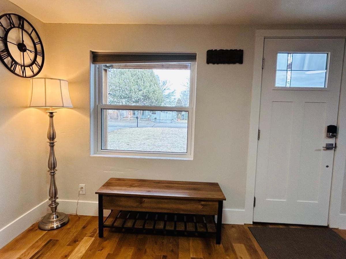 Little Blue Bungalow On Boise'S Bench, Pet Friendly, Fully Fenced Yard With Doggie Door! 2 Miles From Bsu, 5 Minutes From Downtown Boise, Desk And Workstation For Remote Workers, 2 Tv'S Large Walk-In Closet, Good For Mid-Term Stays Zewnętrze zdjęcie