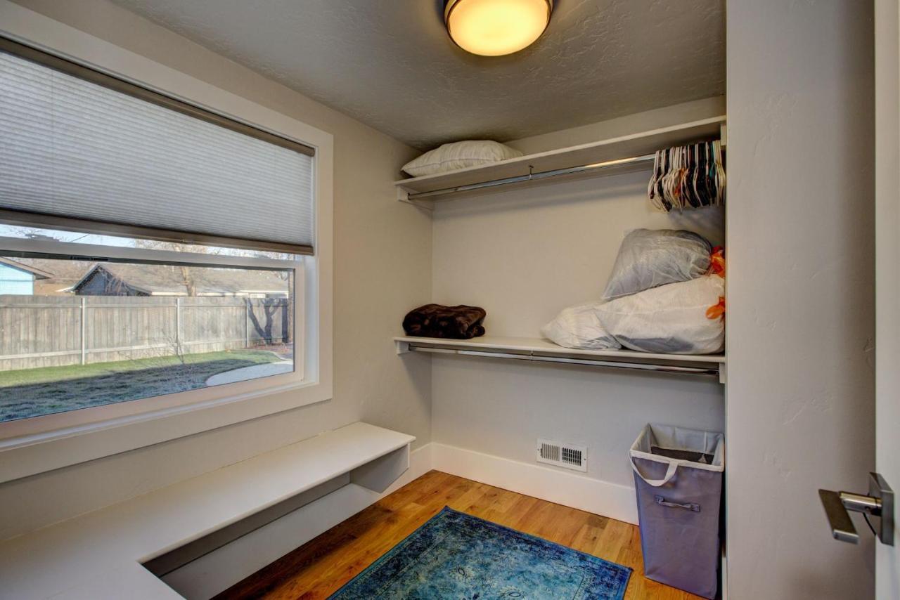 Little Blue Bungalow On Boise'S Bench, Pet Friendly, Fully Fenced Yard With Doggie Door! 2 Miles From Bsu, 5 Minutes From Downtown Boise, Desk And Workstation For Remote Workers, 2 Tv'S Large Walk-In Closet, Good For Mid-Term Stays Zewnętrze zdjęcie